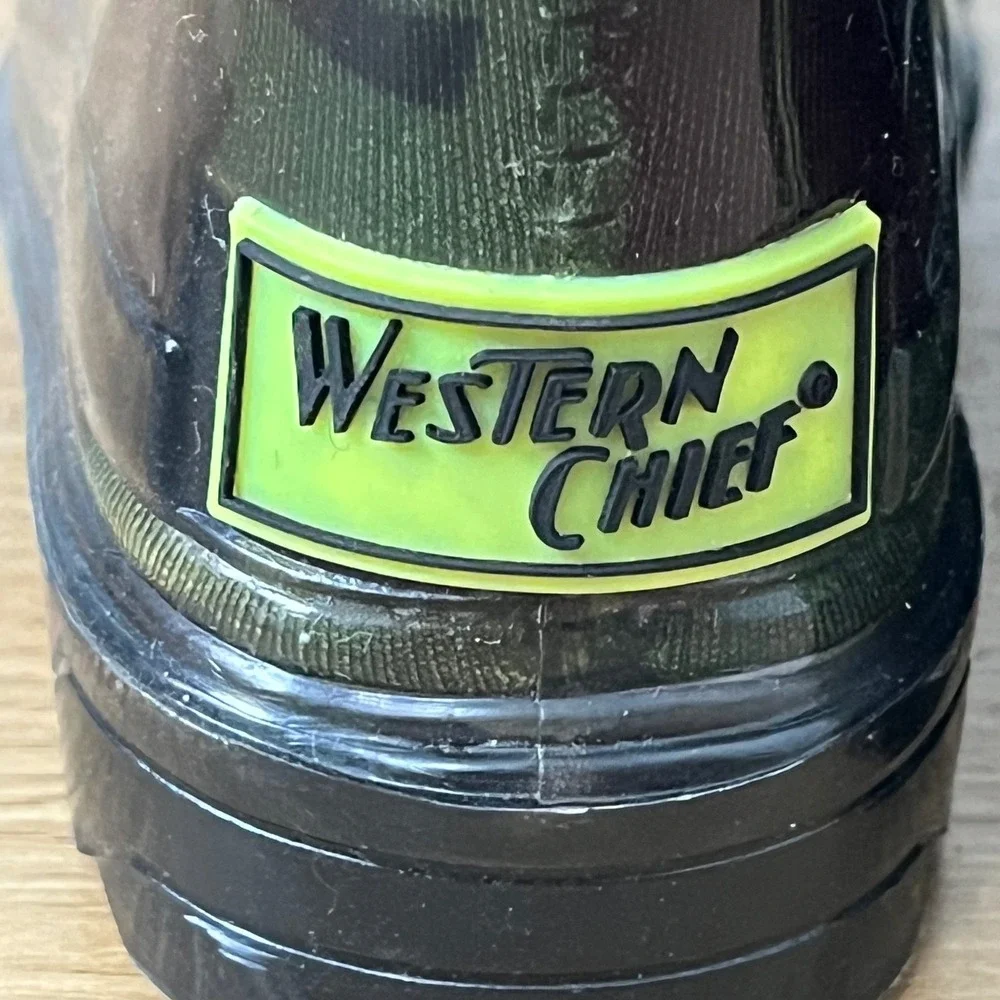 Western Chief Camo Light Up Rain Boots Kids Size 7 Olive Green Camo blue green